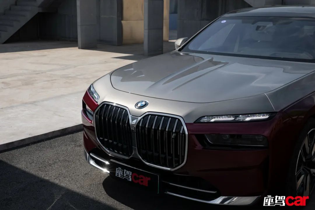 宝马汽车安全性怎么样_宝马强调的是安全还是质量_宝马打造安全汽车的方方面面