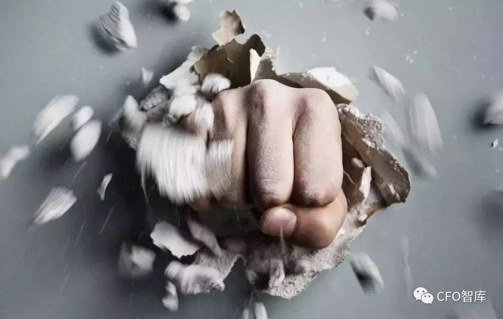 特斯拉回报率_特斯拉投资项目_安全投资的回报:特斯拉的战略视角