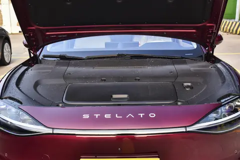 五星服务认证证书_5星服务体系认证证书_BMW 5系的五星级安全认证对消费者的影响