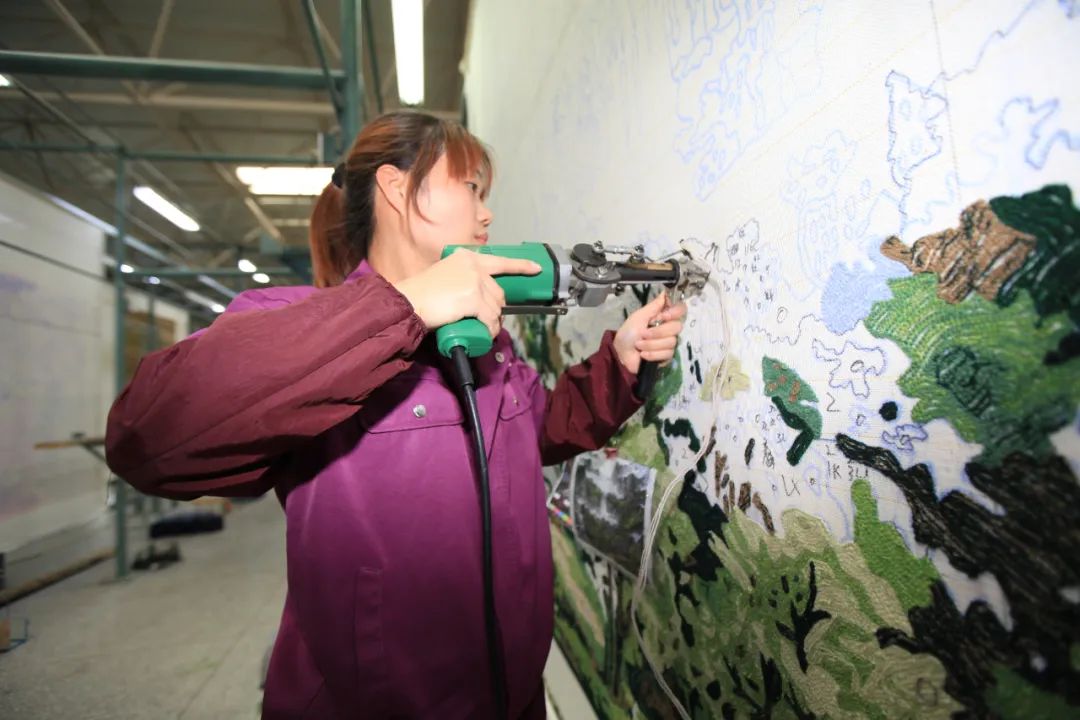 地毯拉力_地毯拉伸_动滑轮拉力大小与拉力方向