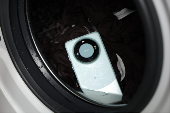 昆仑玻璃的耐久性与华为品质的代表_昆仑玻璃的耐久性与华为品质的代表_昆仑玻璃的耐久性与华为品质的代表