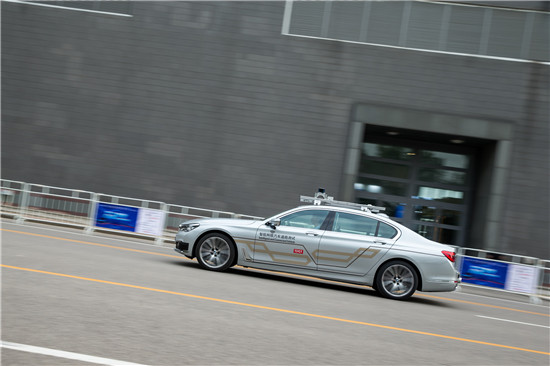 宝马相关知识_宝马强调的是安全还是质量_宝马汽车对未来安全标准的引领性