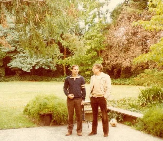 数字钱包冷钱包_探讨热钱包与冷钱包在数字经济中的影响 | 关键变量分析_数字货币冷钱包原理