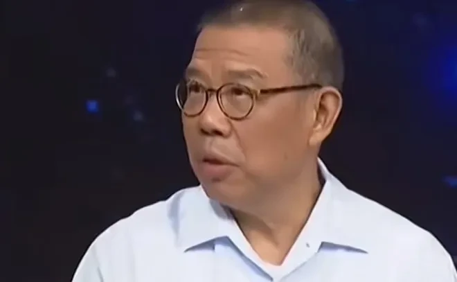 农夫山泉钟睒睒央视对话深度访谈：2024年企业危机与舆论挑战解析