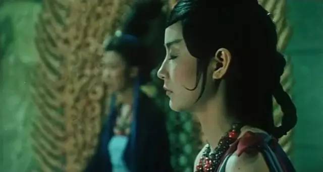 四大电影中的美学表现与风格特色_电影的美学风格_电影的美学特征包括哪些方面