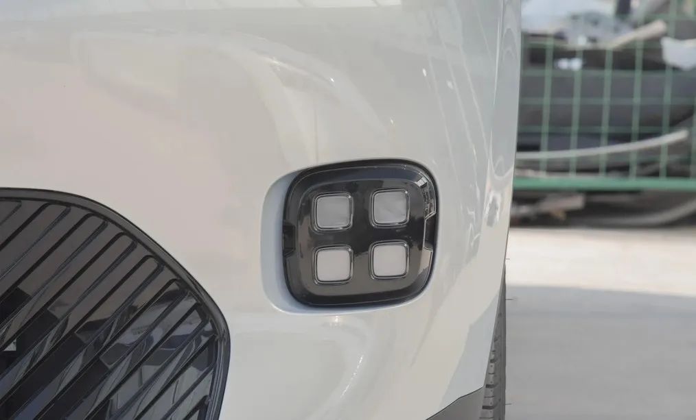 广汽埃安AION UT与竞争对手的市场对比_广汽埃安合作概念股_广汽埃安引进战略投资者