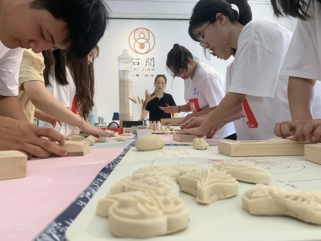 从土壤到餐桌,胖东来的食品安全责任_从土壤到餐桌,胖东来的食品安全责任_从土壤到餐桌,胖东来的食品安全责任
