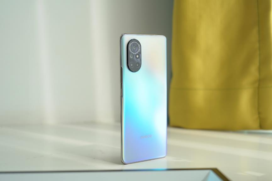 华为荣耀的市场定位_深度解析荣耀在智能手机市场的定位_荣耀手机市场定位分析