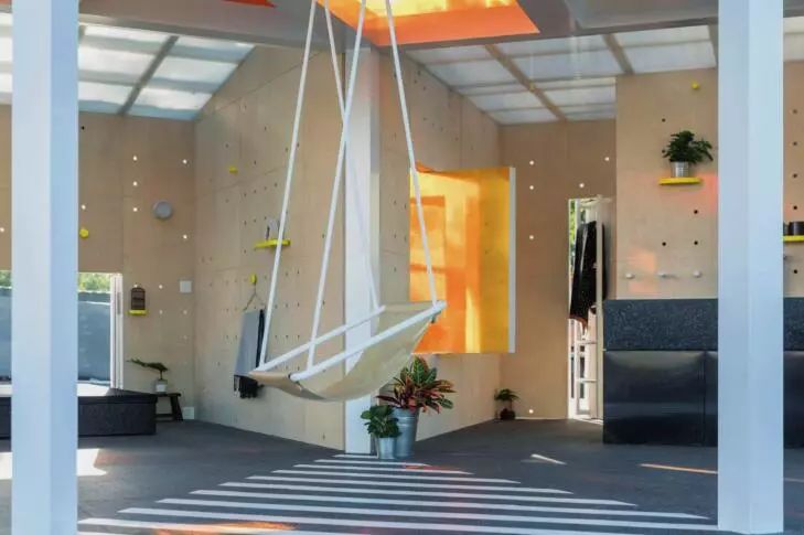 科技化家具_高科技家居设备,塑造未来的生活方式_用科技让家居更安全上市公司