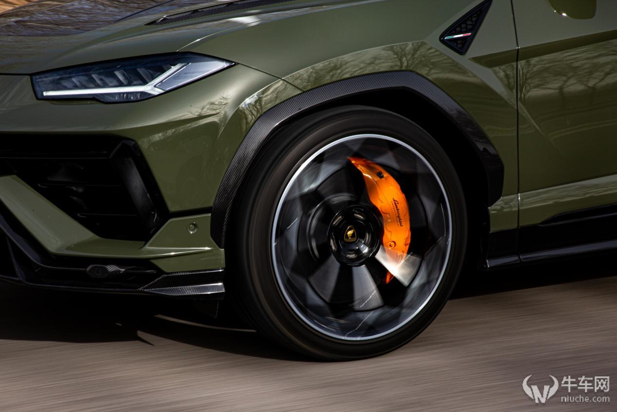 兰博基尼sian动力_兰博基尼的动力_兰博基尼的动力系统：极限性能的揭秘