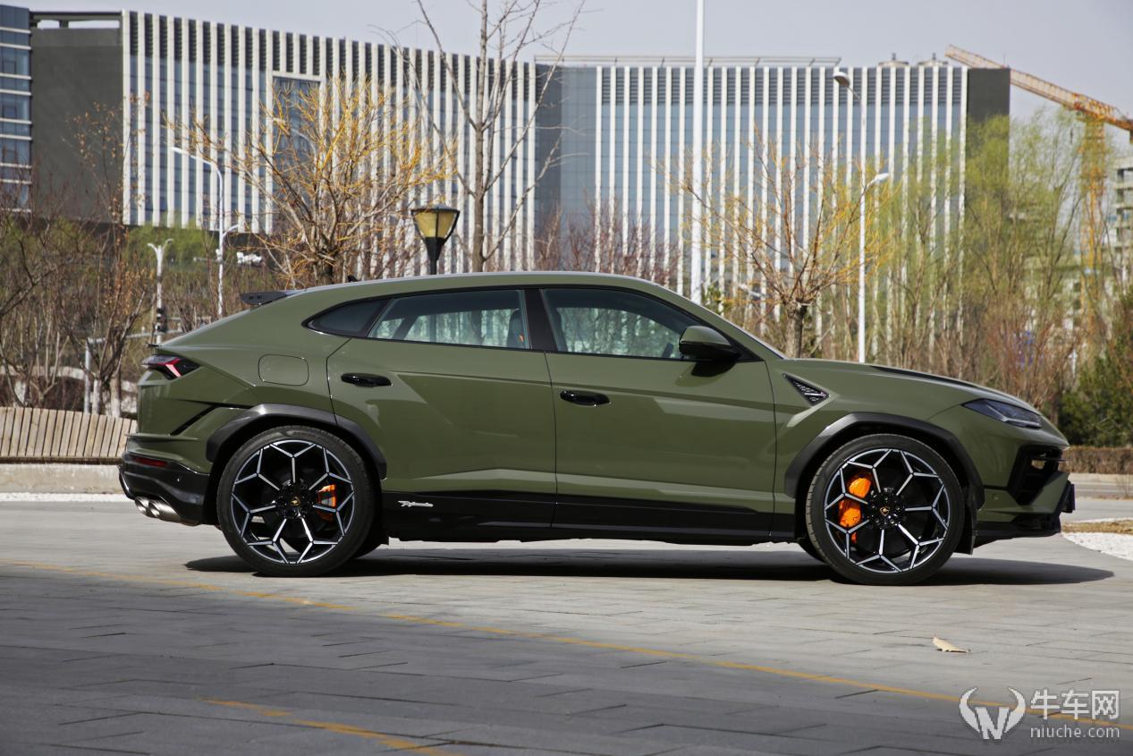 兰博基尼的动力系统：极限性能的揭秘_兰博基尼sian动力_兰博基尼的动力