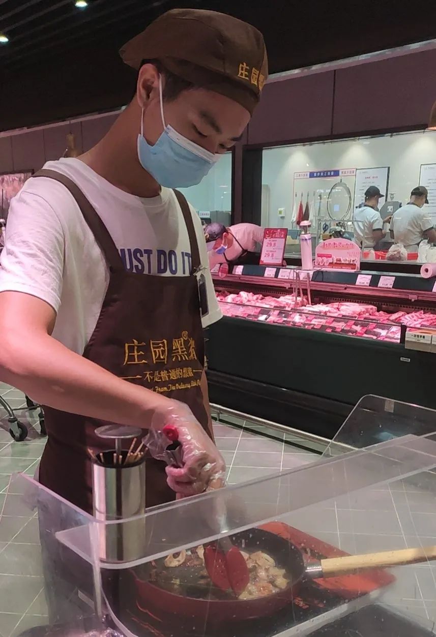 胖东来如何让客户喜欢的_胖东来客户关系_胖东来:在优质服务中关注顾客体验