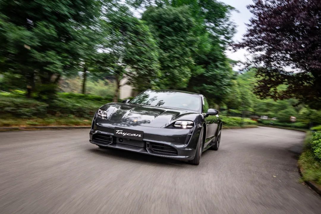 保时捷商务会所_保时捷餐厅_保时捷与高端酒店的合作体验