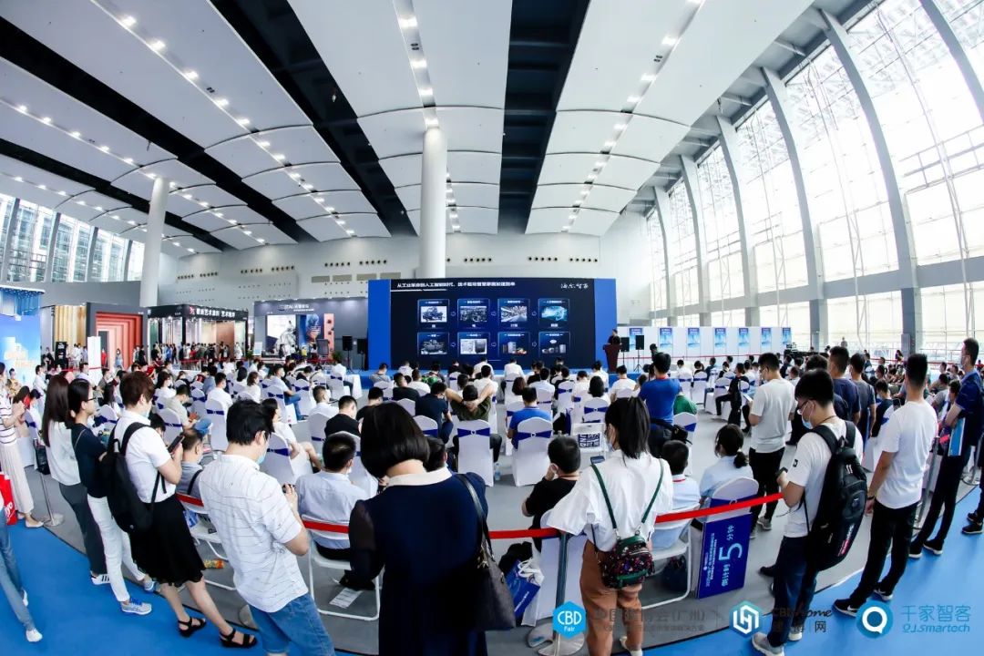 打造小米智能家居_如何在现代家居中实现小米智能化?_小米智能家居发展现状