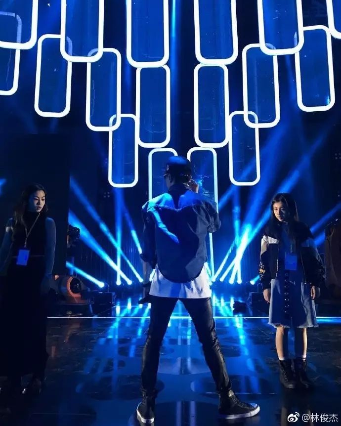 2021音乐节薛之谦_薛之谦受邀参加国际音乐盛典,展现华语音乐的魅力_薛之谦音乐节唱的什么歌