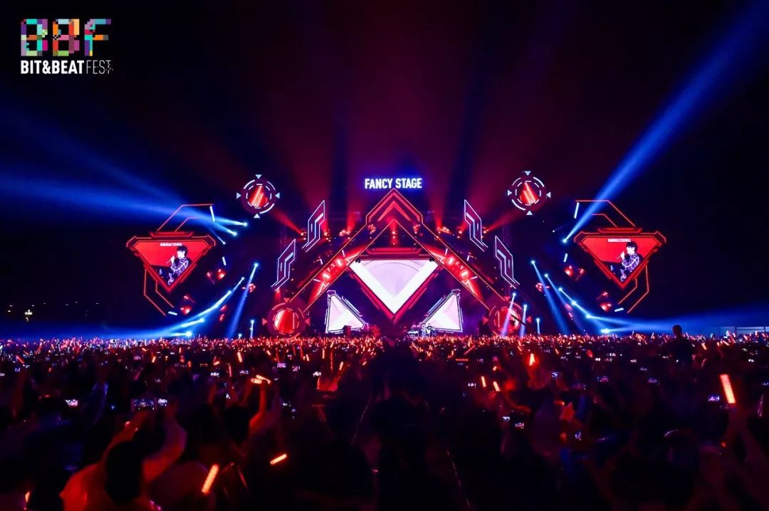 薛之谦参加的音乐盛典_音乐节薛之谦唱几首歌_薛之谦受邀参加国际音乐盛典，展现华语音乐的魅力