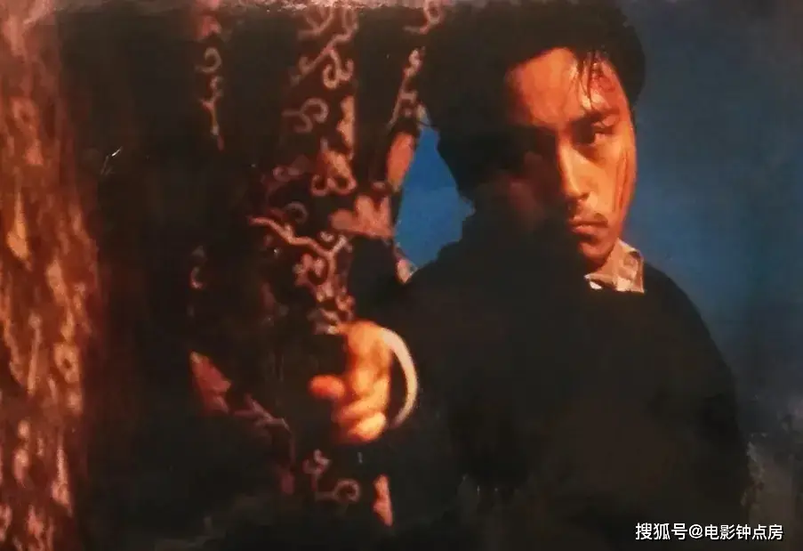 张国荣传奇故事_张国荣：华语乐坛的传奇巨星_张国荣传奇人物