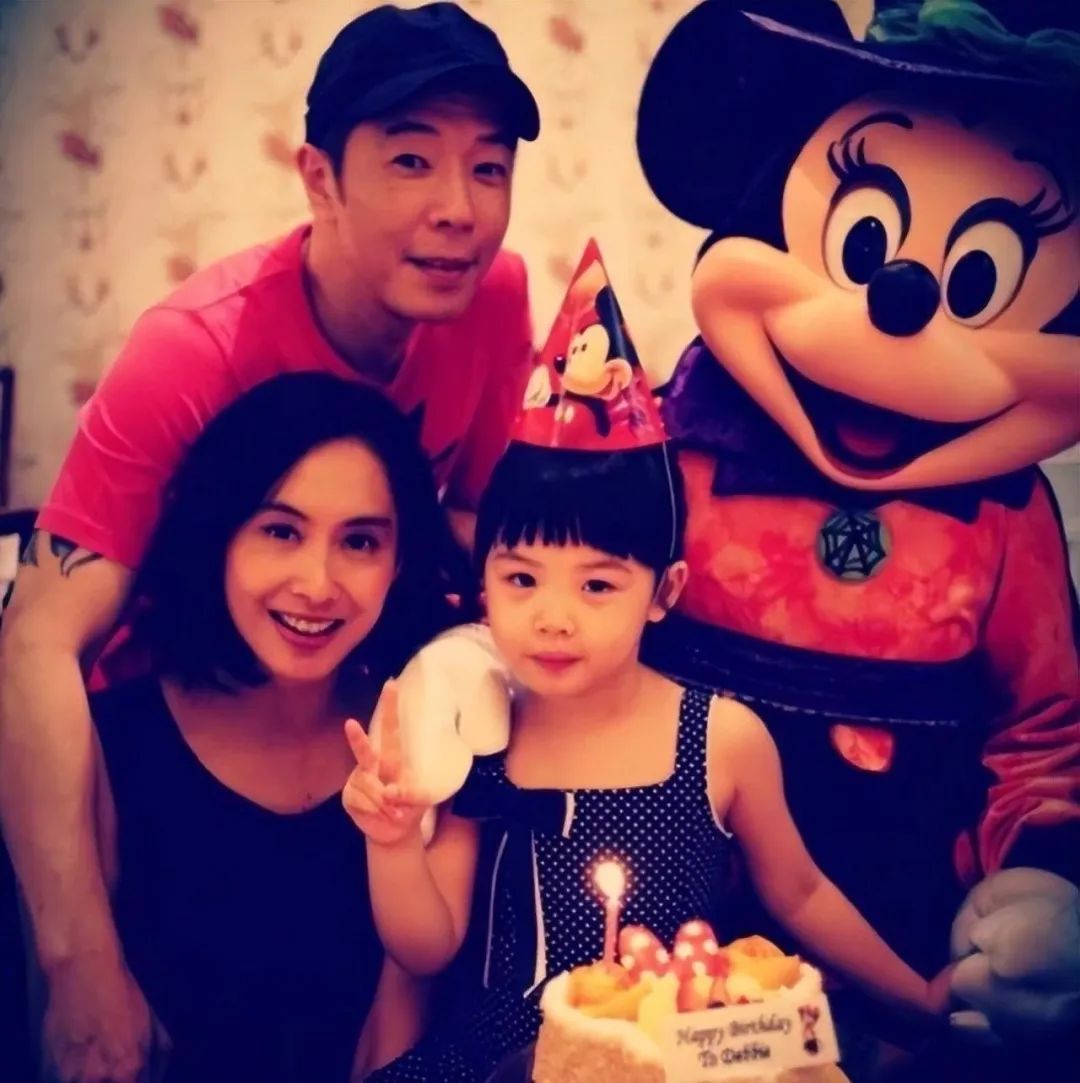 关之琳最经典电影_关之琳的影视作品中的经典表演_影视关之琳表演经典作品中文版