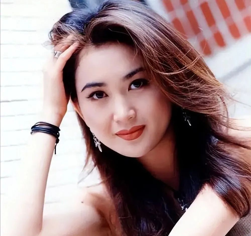 关之琳最经典电影_影视关之琳表演经典作品中文版_关之琳的影视作品中的经典表演