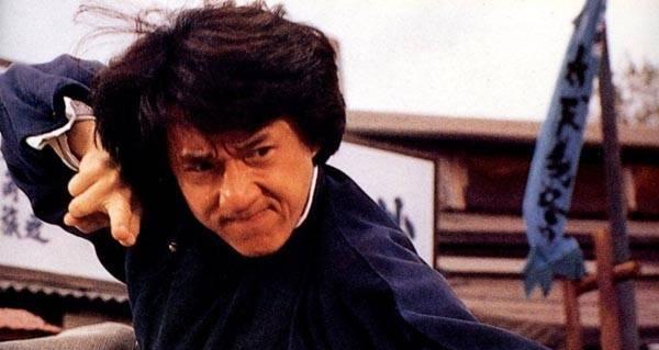 李连杰与吴京切磋武功的视频_吴京与李连杰的武打对决_李连杰与吴京合作电影