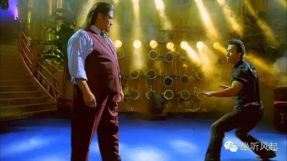 李连杰vs吴京_李连杰与吴京切磋武功的视频_吴京与李连杰的武打对决