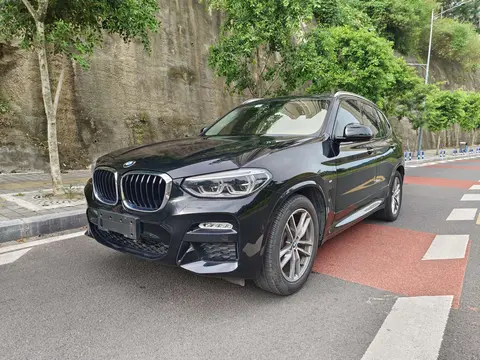 宝马汽车产品市场竞争分析_宝马汽车的定价策略_宝马的安全优势如何影响购车决策？