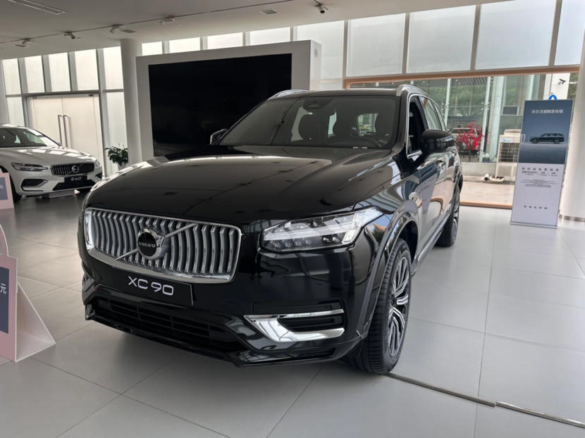 宝马的安全优势如何影响购车决策?_购买宝马的人群心理_宝马汽车产品市场竞争分析