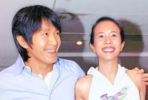 周星驰谈爱情观_周星驰的电影中反映的爱情观_周星驰讲爱情的电影