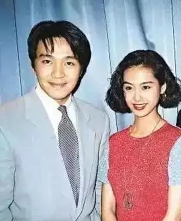 周星驰谈爱情观_周星驰讲爱情的电影_周星驰的电影中反映的爱情观