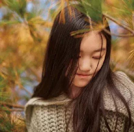 王菲杂志封面_王菲在时尚活动中拍摄杂志封面,造型引人瞩目_王菲杂志