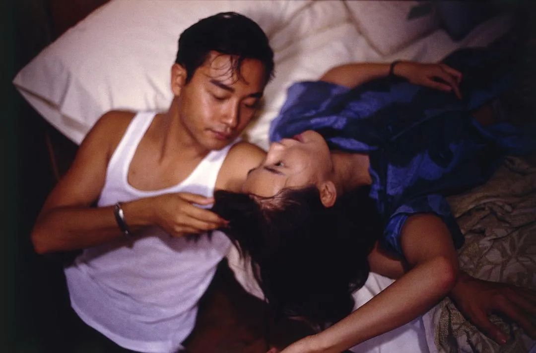 张国荣对社会的贡献_张国荣的成就与当代影响_对于张国荣的成就怎么评价