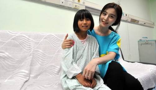 薛之谦参与慈善活动,积极传递正能量_薛之谦做慈善_薛之谦公益节目