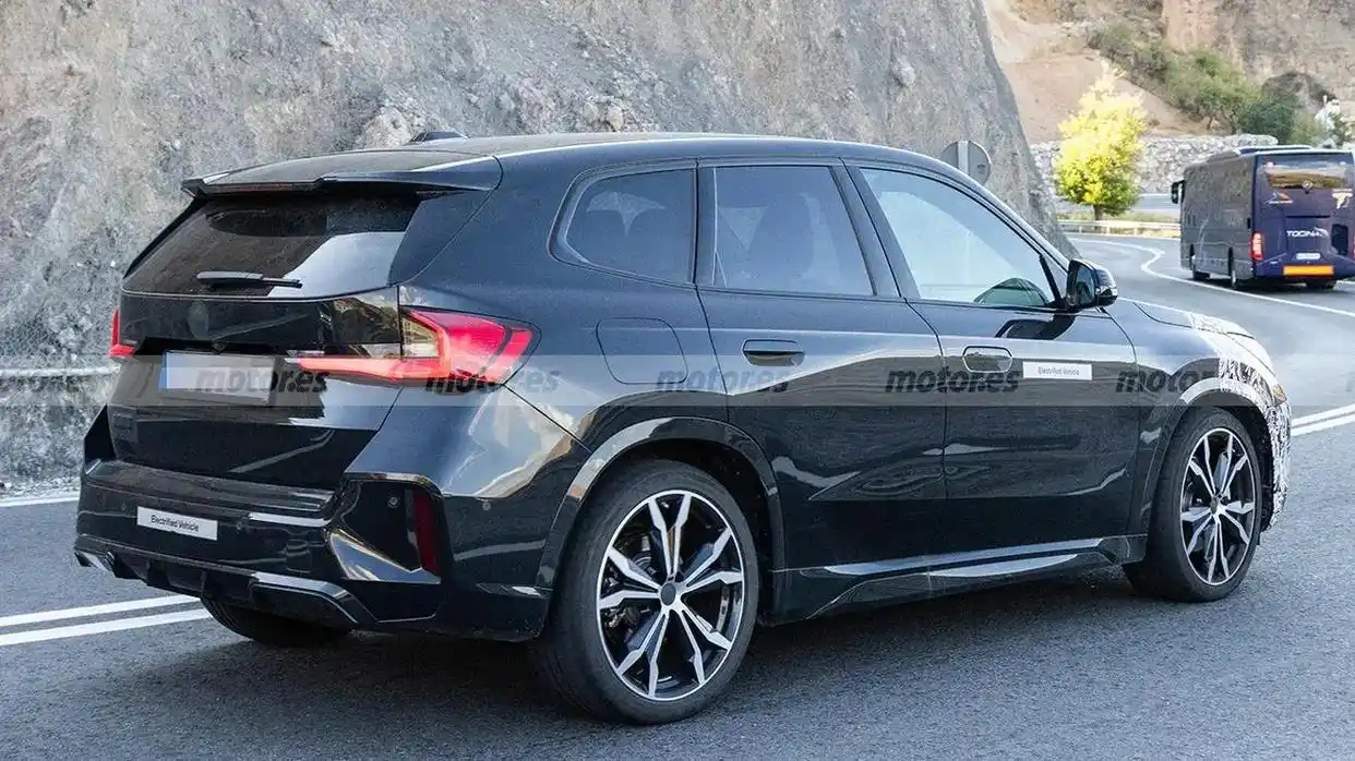 宝马改变世界的设计_安全性提升的关键:宝马汽车的改进计划_关于宝马的问题