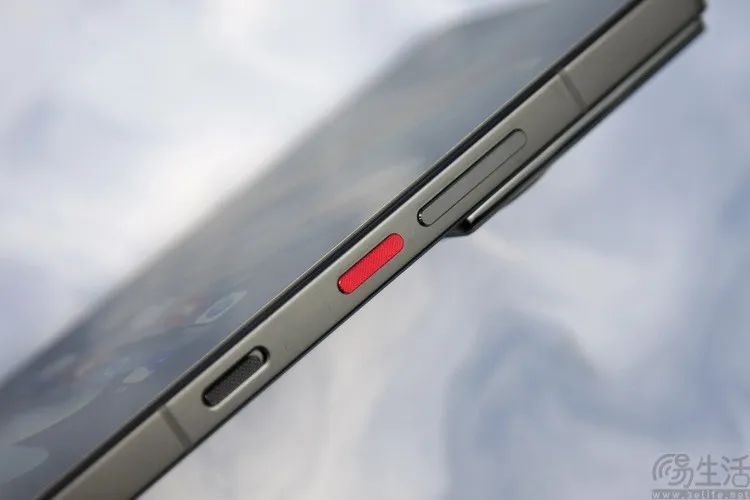 小米2后盖怎么打开_小米14后盖材料的选择与视觉效果_小米3怎么打开后盖