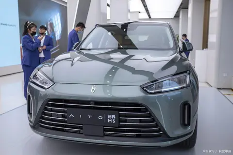 华为手机的市场定位与产品定位_华为手机的技术优势与市场定位_华为定位优势手机市场技术分析